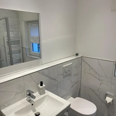 Appartement Gross, Aber Gemuetlich - Citynah