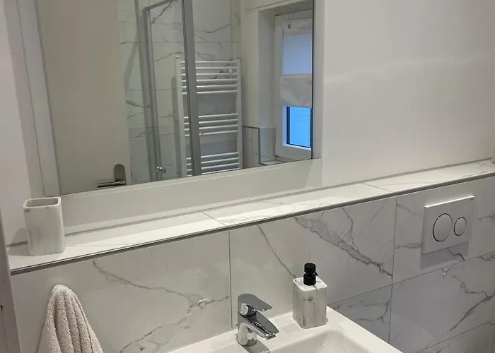 Gross, Aber Gemuetlich - Citynah *