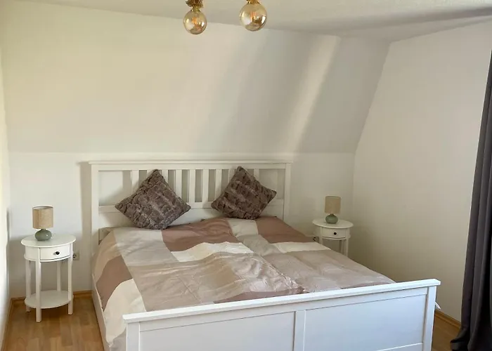 Apartment Gross, Aber Gemuetlich - Citynah *